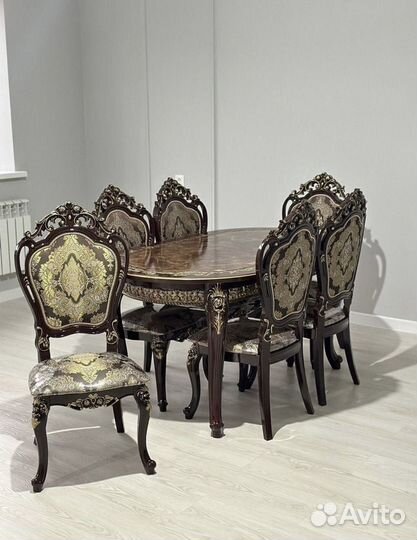 Столы и стулья