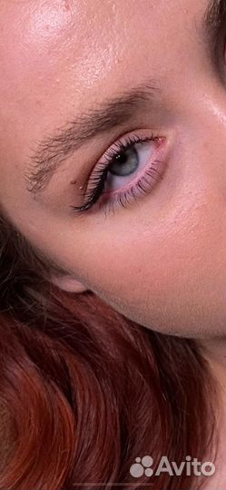 Модель на наращивание ресниц