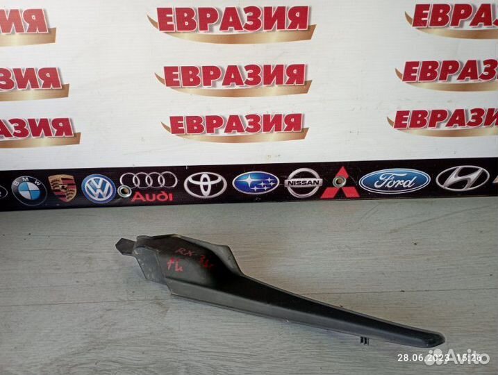 Молдинг лобового стекла левый Lexus Rx350 2010
