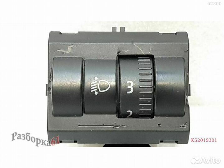 Регулятор корректора фар skoda roomster. есть цара