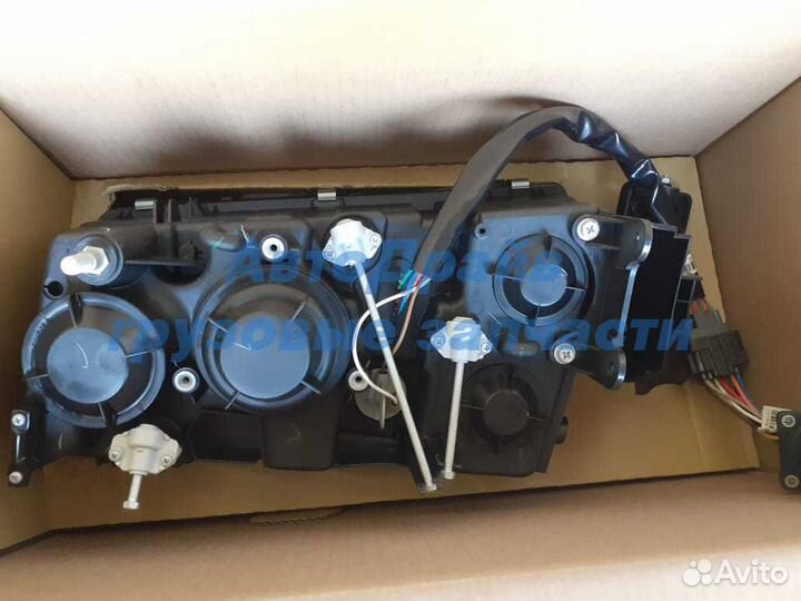 Новая фара левая Вольво Fh12