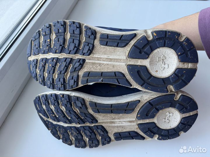 46 кроссовки Under Armour