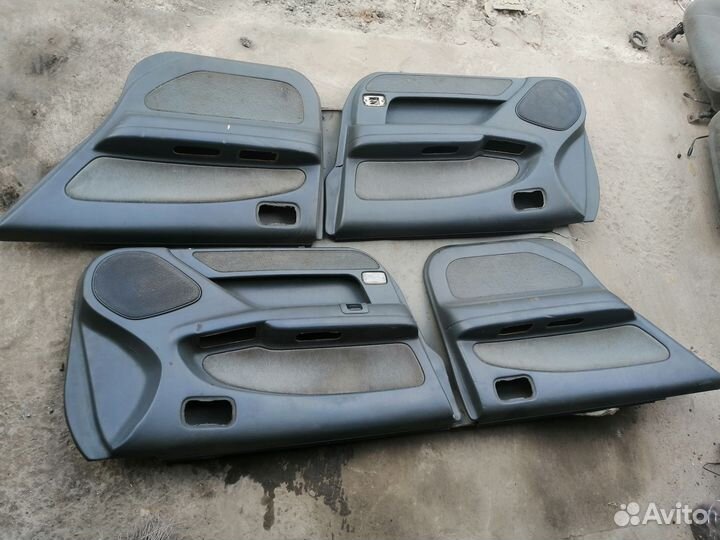 Обшивки дверей (карты) для Nissan Maxima (A32)