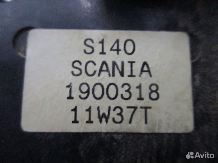 Панель управления дополнительным светом Scania 190