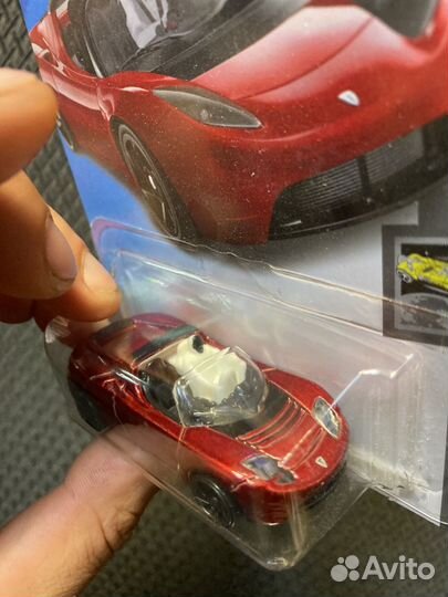 Hot wheels tesla roadster 2018