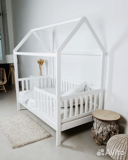 Детская кровать Домик