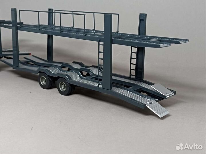 Автовоз MAN Car Transporter 1:43 Ixo