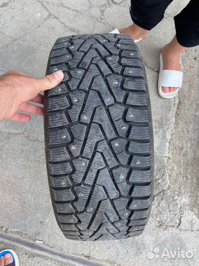 Pirelli Ice Zero 225/45 R17