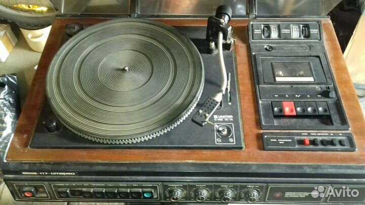 Проигрыватель винила