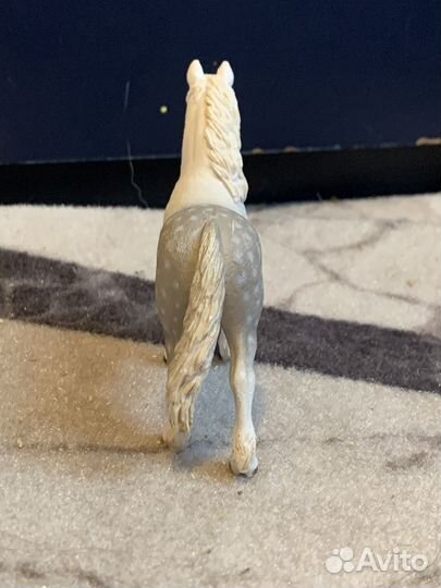 Продам фигурку Schleich