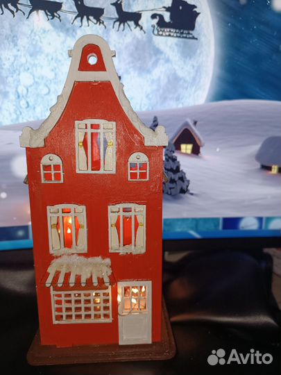 Новогодний домик с подсветкой