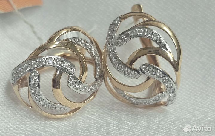 Золотые серьги