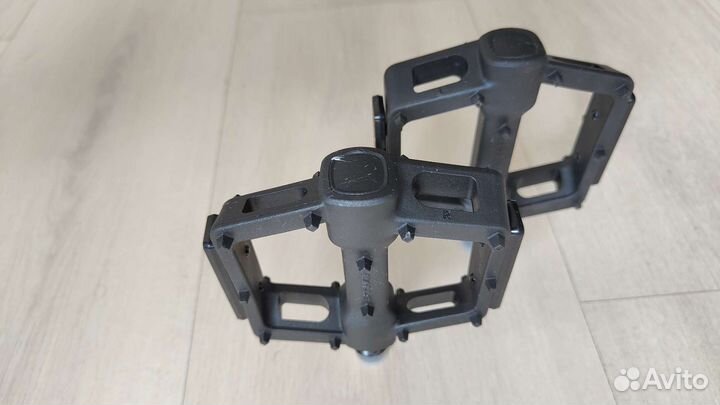 Педали Decathlon BTwin пластиковые новые