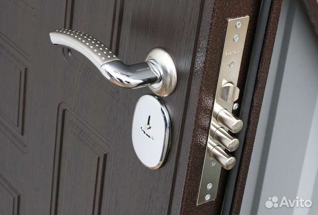 Ремонт и замена комплектующих на двери