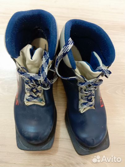 Лыжные ботинки botas