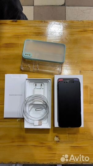 iPhone X, 256 ГБ