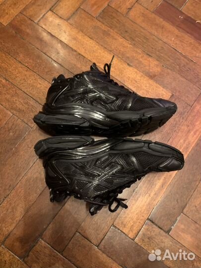 Balenciaga runner black обмен
