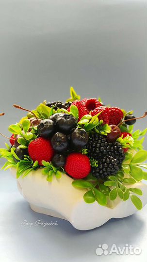 Ягодный букет из мыла
