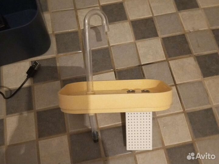 Поилка фонтан для кошек