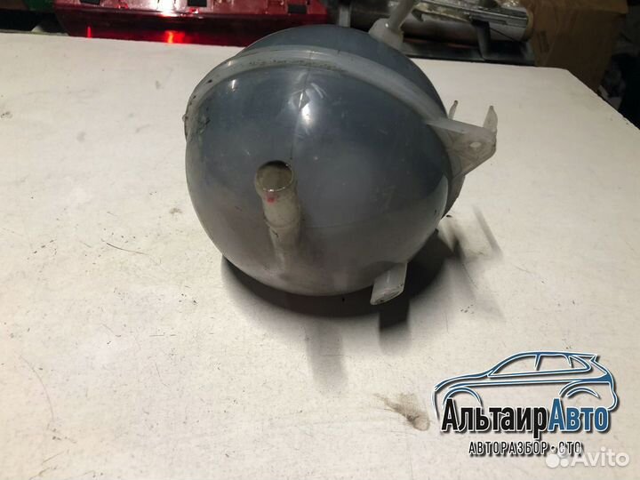 Бачок расширительный Volkswagen Tiguan Jetta Golf