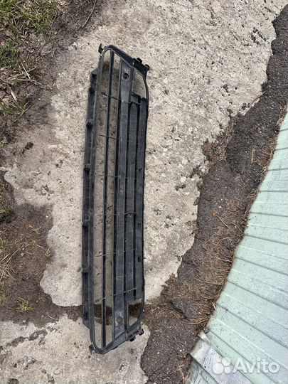 Нижняя решётка радиатора Lexus rx200t 2017