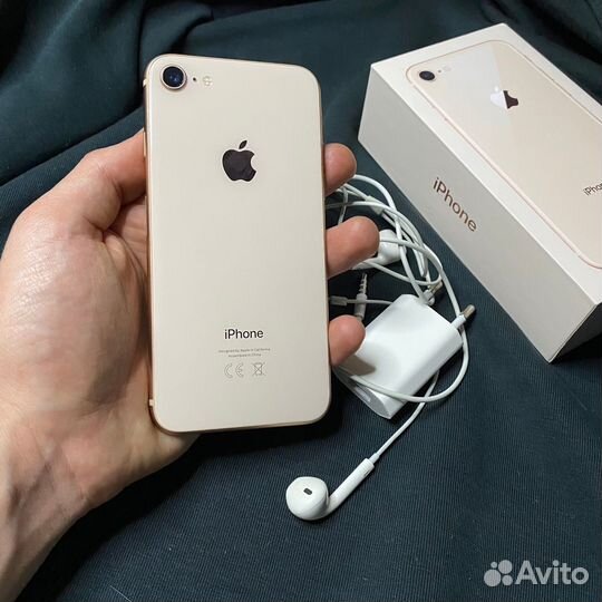 iPhone 8, 64 ГБ