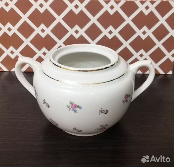 Фарфоровая сахарница Вербилки