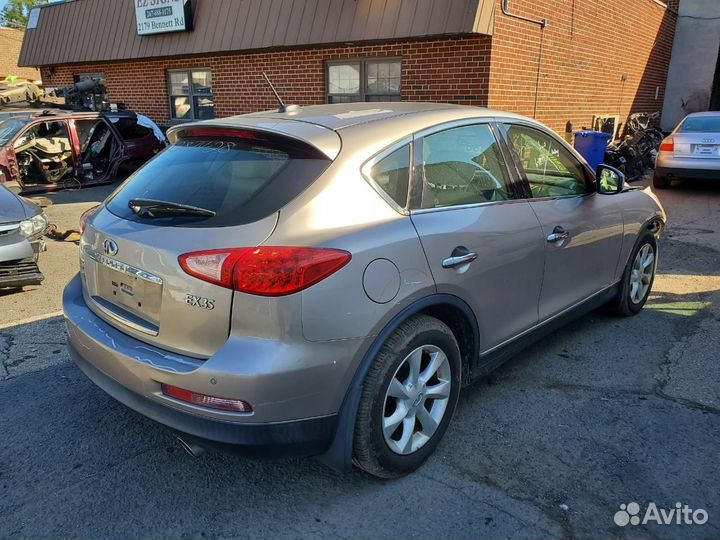 Разбор на запчасти Infiniti EX35