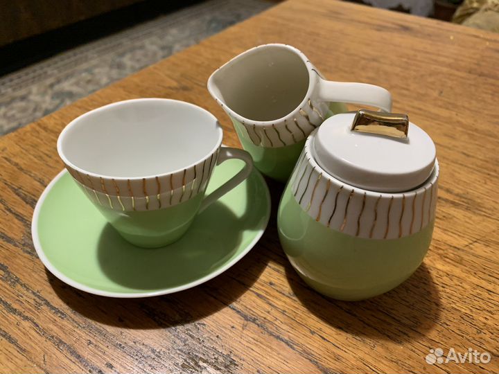 Кофейный сервиз гдр салатного цвета