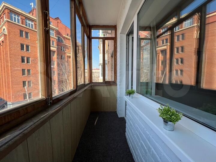 2-к. квартира, 60 м², 3/5 эт.