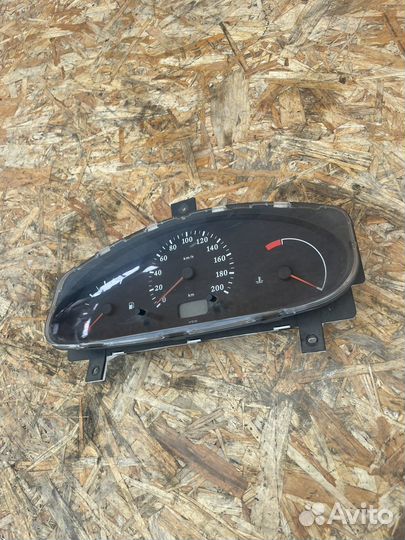 Панель приборов Nissan Micra K11