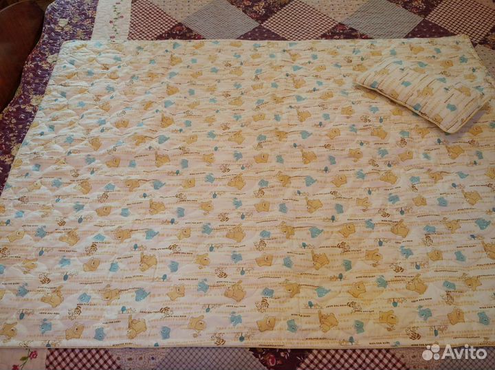 Комплект в детскую кроватку новый