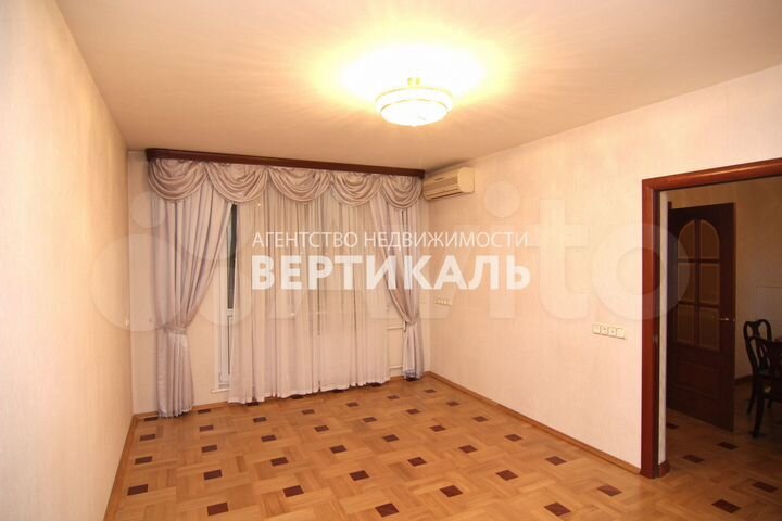 5-к. квартира, 120 м², 5/17 эт.