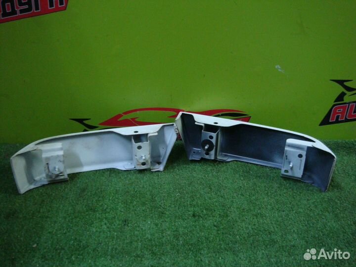 Ресничка nissan B15,FB15,FNB15,JB15,QB15,SB15 sunn