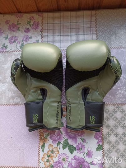 Боксерские перчатки 12 oz