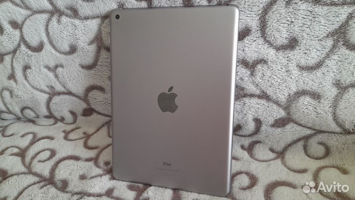 Планшет apple iPad 6 32 gb