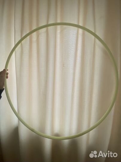 Обруч гимнастический
