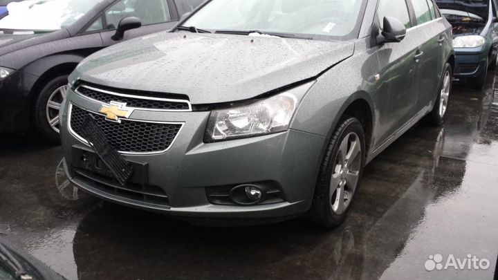 Радиатор системы охлаждения chevrolet cruze J300 2