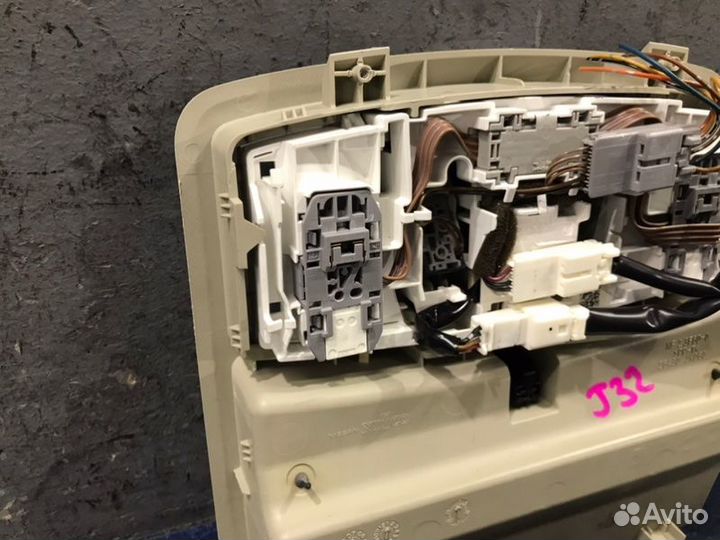 Плафон салона Nissan Teana J32