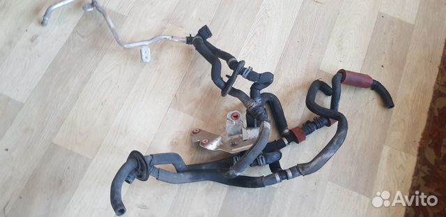 Audi A8 D4 Электромагнитный клапан Насос доп