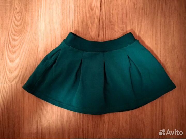 Костюм (кофточка и юбка) для девочки