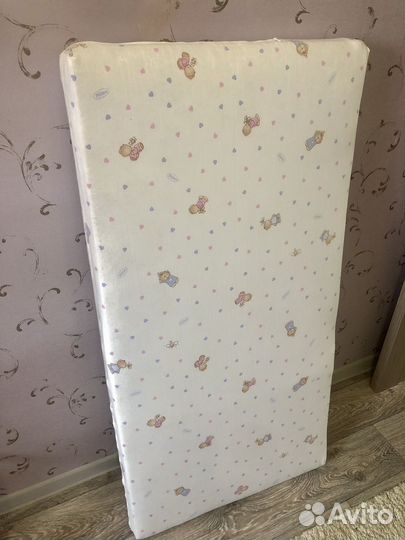 Матрас в детскую кроватку 120 на 60 б/у