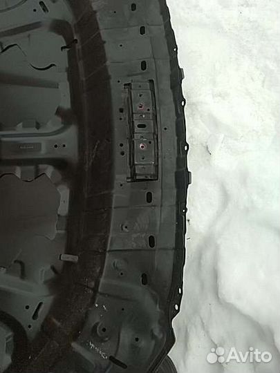 Капот Subaru Forester 2015 г