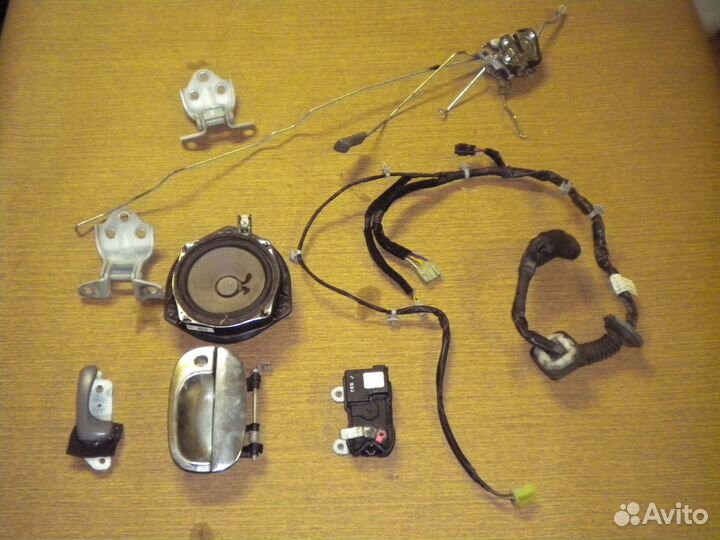 Стеклоподьемник правый Hyundai Starex H1 2005 г.в