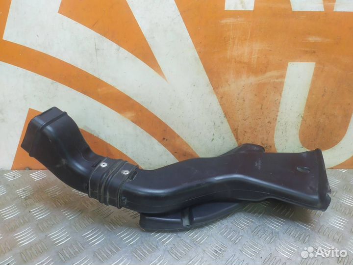 Патрубок воздушного фильтра Mitsubishi Outlander 2