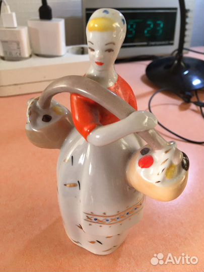 Фарфоровая фигурка СССР (есть 38 предметов)