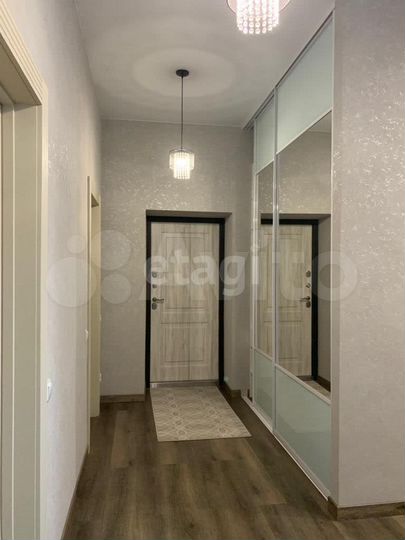 Коттедж 188 м² на участке 10 сот.