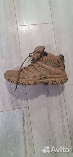 Трековские ботинки Merrell