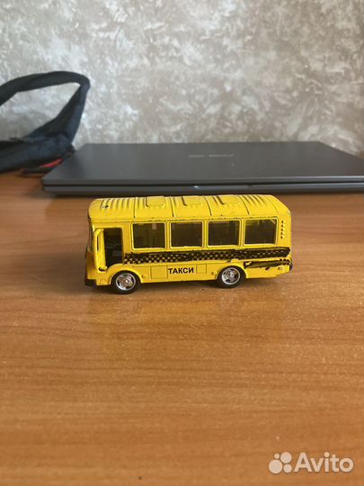 Игрушка автобус