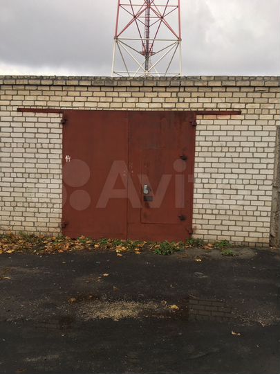 Гараж, > 30 м²